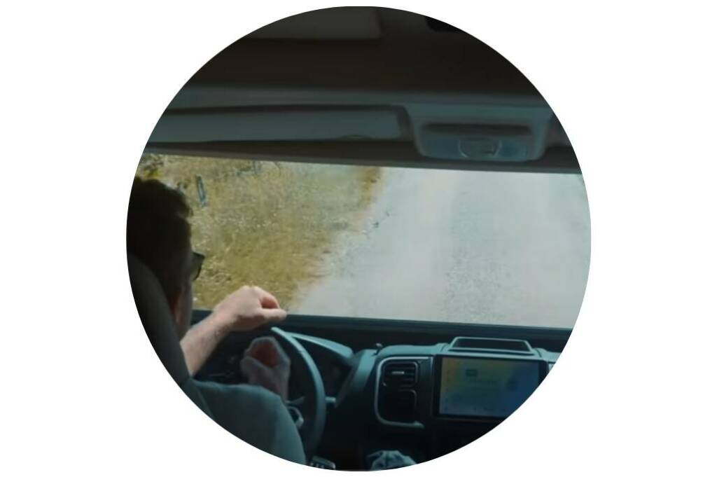 Tableau de bord ergonomique du châssis Fiat Ducato sur un van Challenger compact, pensé pour la conduite et le plaisir de route.