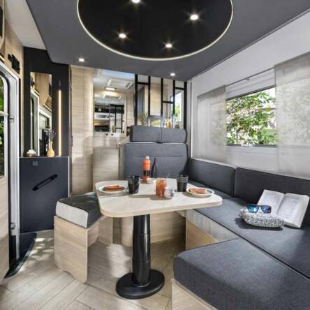 intérieur Camping-car profilé ford